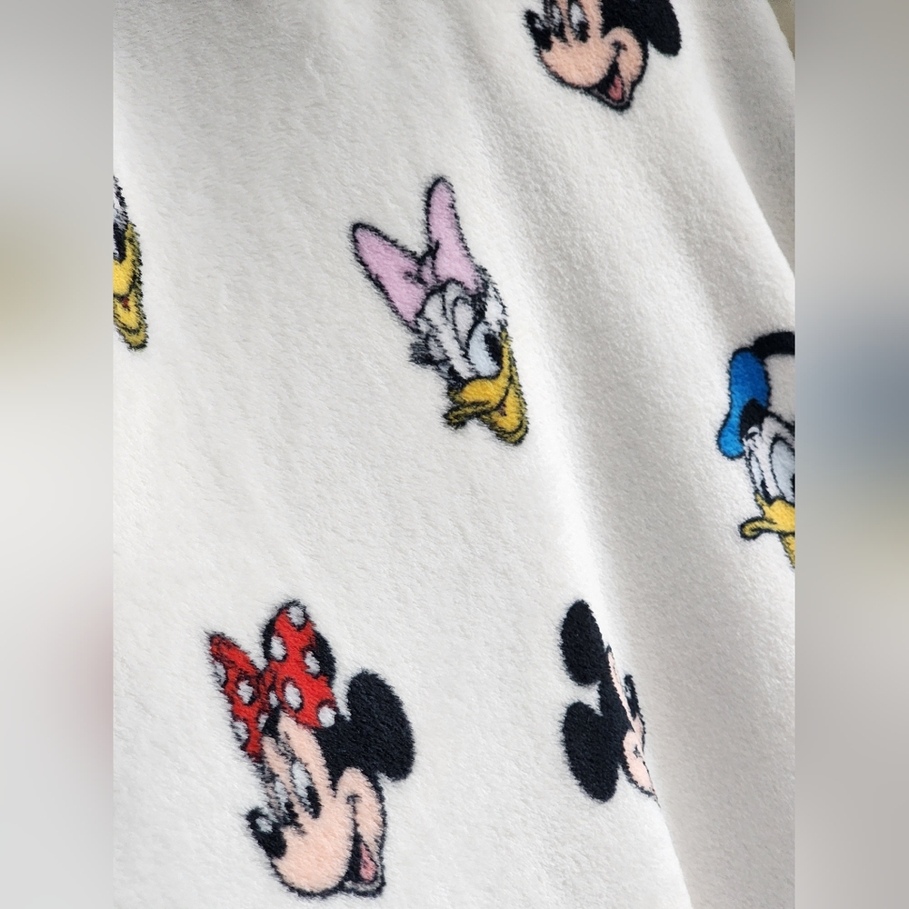Disney Minnie and mickey mouse and friends cozy fur lined hoodie sweaters new - Picture 3 of 5